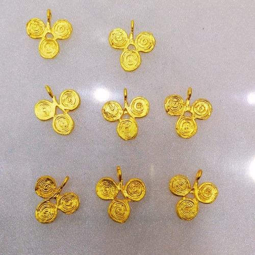 Üçlü Spiral Desenli Yonca Formlu Altın Kaplama Takı Sallantı Aparatı (1 Adet)